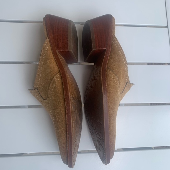 Patricia Nash slip on mules brown tan suede size 6 - Picture 12 of 15